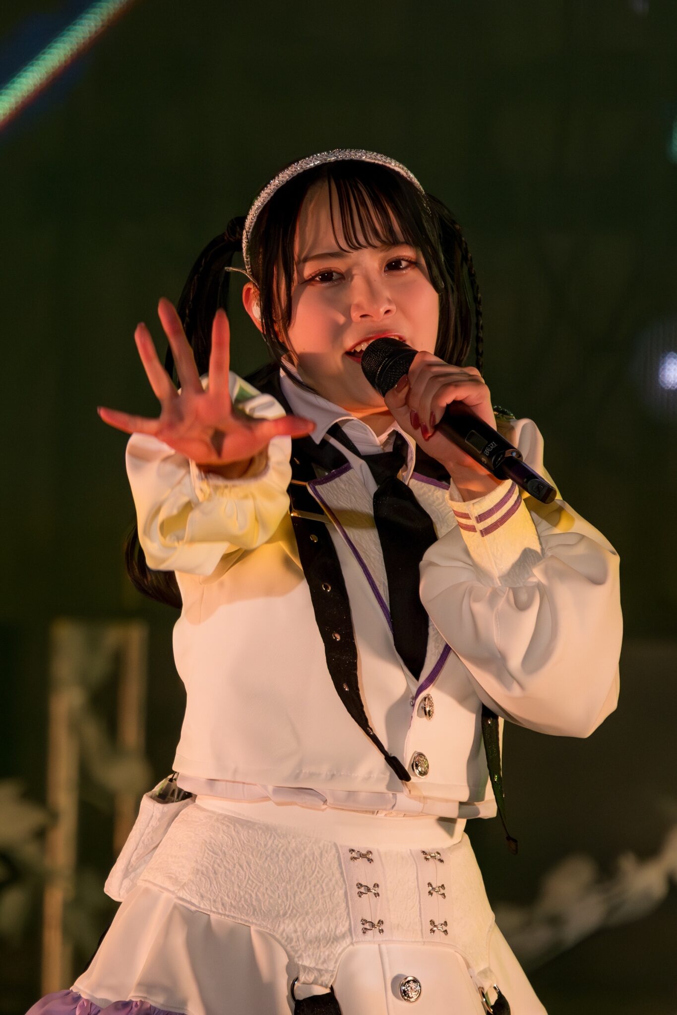 一輪咲いても僕は僕50
