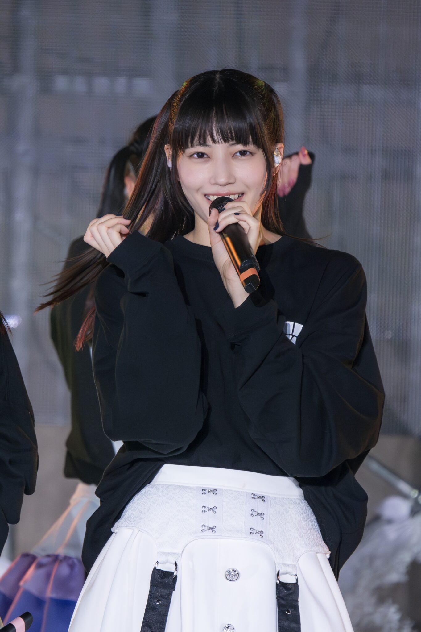 一輪咲いても僕は僕80
